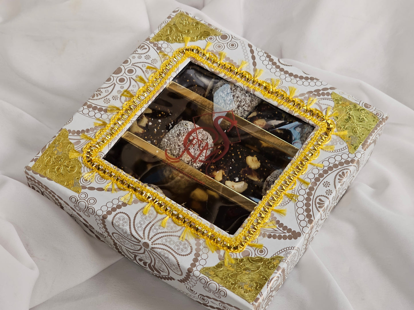 Surati Gift Box 12 pc Sugar Free Sweets