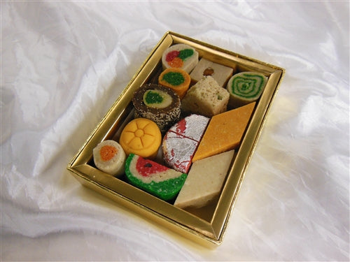 Rakhi 1lb Red & Gold Stripe Mix Sweets