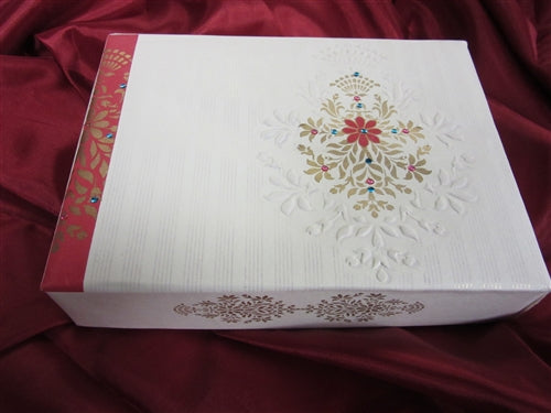 1LB Red and White Flower Gift Box