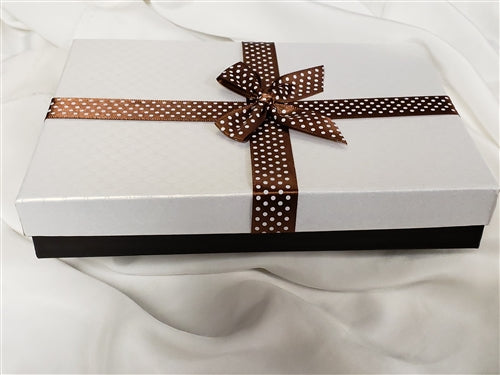 1lb White & Brown Mix Sweets Gift Box