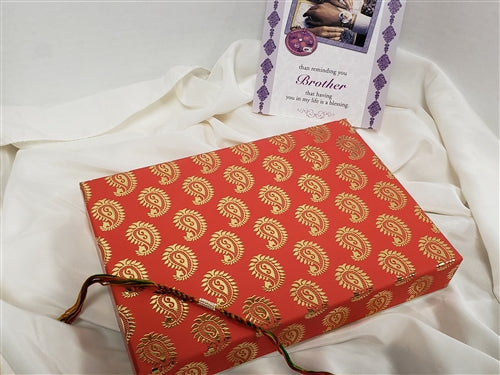 Rakhi 2lb Red & Gold Paisely Gift Box