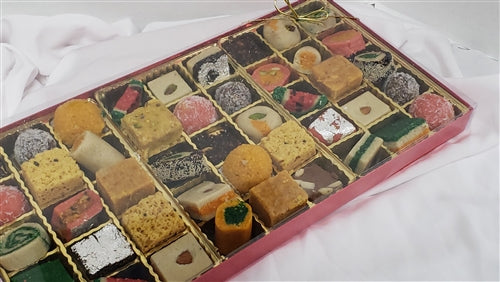 Mix Sweets 45pc Gift Box - Red