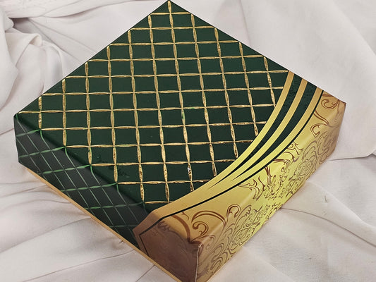 1/2lb Green & Gold Mix Sweets Gift Box